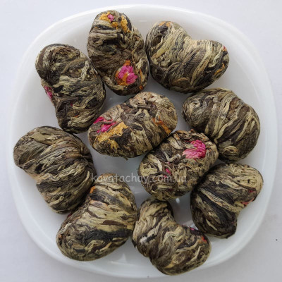 Зв'язаний білий чай Серце